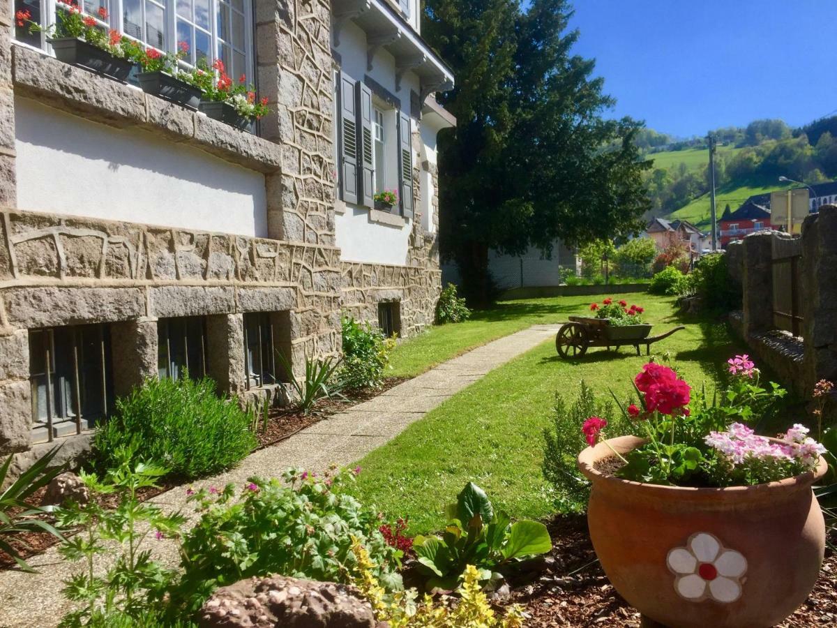Chambres D'Hotes Les Ecrins Orbey Exterior foto